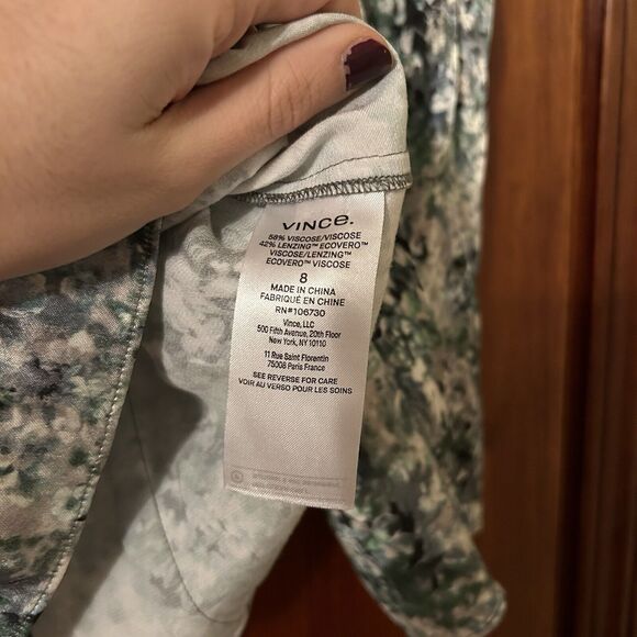 Vince Satin Blouse Painted Green White Floral Square Neck Cropped Women's 8 NWT - Picture 9 of 13